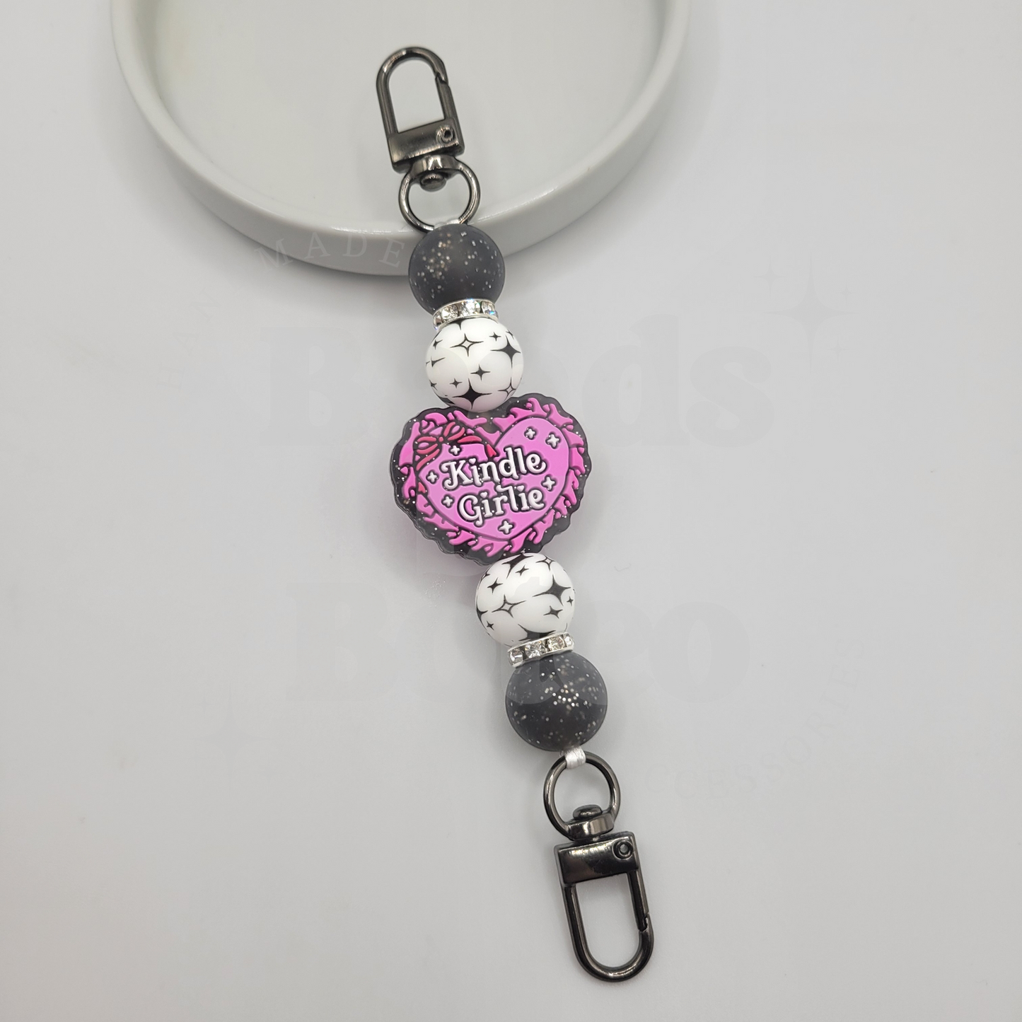 Kindle Strap - Kindle Girlie (heart)