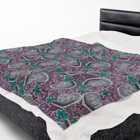 Sleepy Heart Plush Blanket