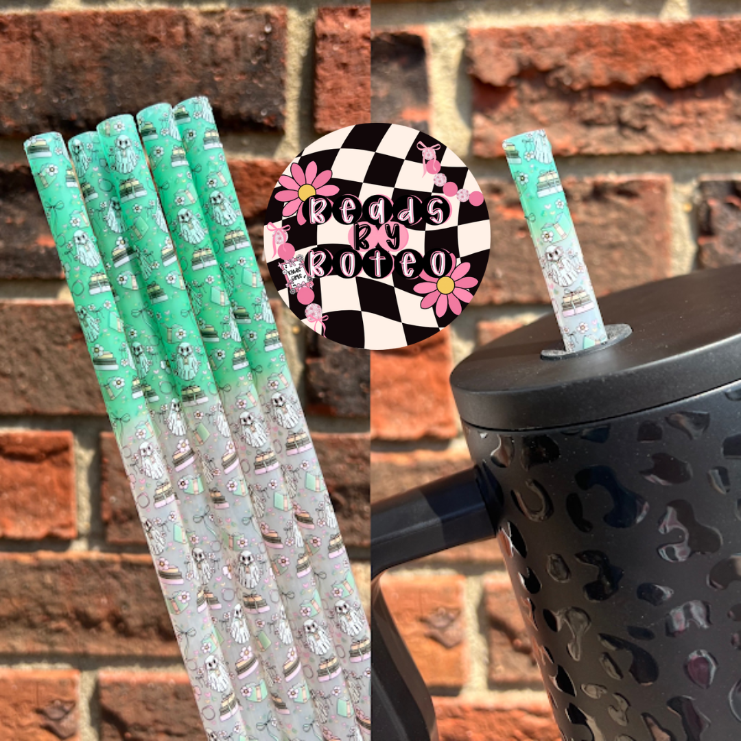 Straws - Girly Book Ghost (Color-Changing)